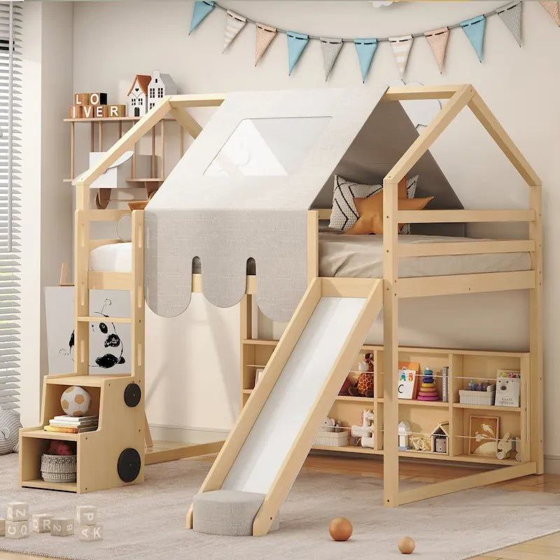 Lit mezzanine en bois en forme de maison avec tente, toboggan, échelle et étagères